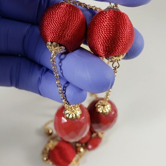 Elegant Red & Gold Beaded Necklace and Earrings Set — Festive Statement Jewelry - Picture 9 of 10